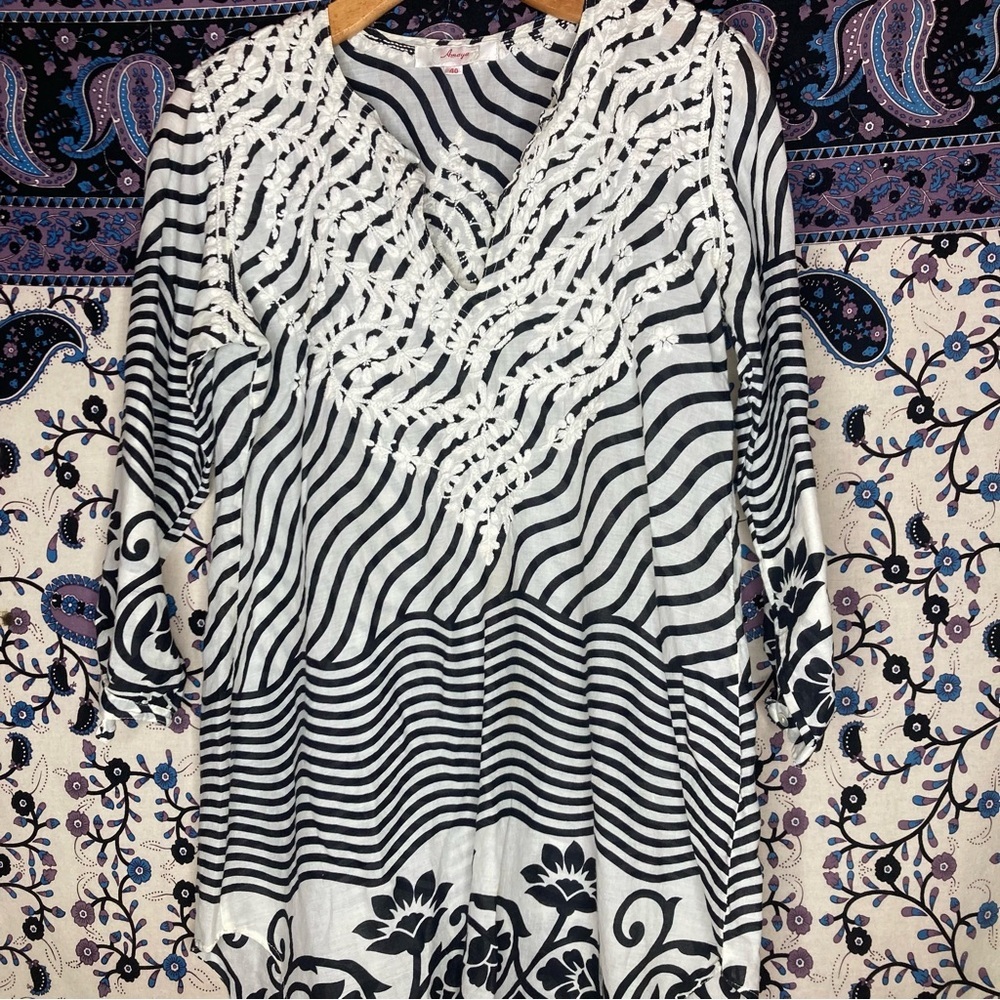 Amaya embroidered contrast tunic